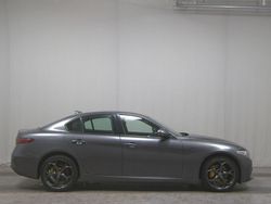 Grau metallic Gebraucht 2020 Alfa Romeo Giulia Sprint Sprint Coupé | 15.490 €