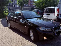 Schwarz Gebraucht 2009 BMW 320 Kombi | 5.350 € (Fairer Preis)