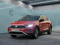 Rot Gebraucht 2024 VW T-Roc Life SUV | 27.700 € (Guter Preis)