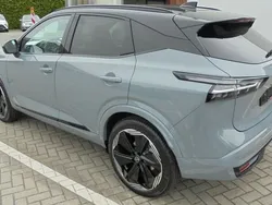 Grau Neu 2025 Nissan Qashqai Tekna+ SUV | 34.990 € (Etwas zu teuer)