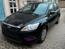 Schwarz Gebraucht 2010 Ford Focus Style Limousine | 2.500 € (Guter Preis)