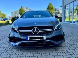 Grau Gebraucht 2016 Mercedes A45 AMG AMG Limousine | 30.100 € (Fairer Preis)