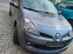 Blau Gebraucht 2009 Renault Clio II Authentique Limousine | 1.499 € (Guter Preis)