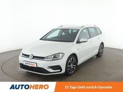 Weiß Gebraucht 2019 VW Golf VII Comfortline Kombi | 19.730 € (Etwas zu teuer)