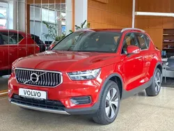 Fusion red / metallic Gebraucht 2022 Volvo XC40 Core SUV | 29.790 € (Superpreis)