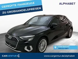 Mythosschwarz (metallic) Gebraucht 2022 Audi A3 Sportback Advanced Limousine | 22.590 € (Guter Preis)