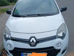 Weiß Gebraucht 2012 Renault Twingo Liberty Kleinwagen | 2.990 € (Fairer Preis)
