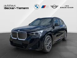Schwarz Neu 2025 BMW iX1 Exclusive SUV | 46.890 € (Guter Preis)