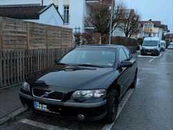 Schwarz Gebraucht 2001 Volvo S60 Limousine | 1.000 €
