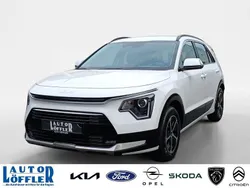 Weiß Neu 2025 Kia Niro Vision SUV | 31.907 € (Guter Preis)