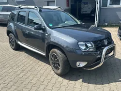 Grau "comete" Gebraucht 2017 Dacia Duster Black Shadow SUV | 10.600 € (Guter Preis)