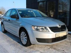 Grau Gebraucht 2015 Skoda Octavia Limousine | 8.495 € (Guter Preis)