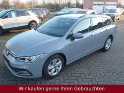 Grau Gebraucht 2024 VW Golf VIII Life Kombi | 23.699 € (Fairer Preis)
