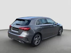 Grau Gebraucht 2024 Mercedes A200 AMG line Limousine | 32.900 € (Fairer Preis)