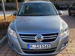 Grau Gebraucht 2008 VW Tiguan Track & Field SUV | 6.450 € (Guter Preis)