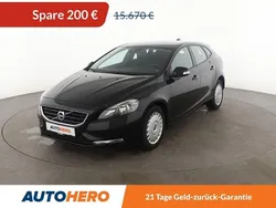 Schwarz Gebraucht 2015 Volvo V40 Basis Kombi | 15.120 € (Fairer Preis)