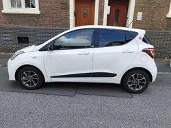 Weiß Gebraucht 2018 Hyundai i10 Passion Kleinwagen | 7.900 € (Fairer Preis)