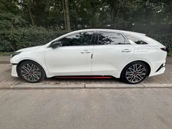 Weiß Gebraucht 2023 Kia ProCeed GT Kleinwagen | 28.900 € (Fairer Preis)