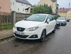 Weiß Gebraucht 2011 Seat Ibiza Kleinwagen | 2.800 € (Fairer Preis)