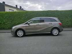 Gebraucht 2012 Mercedes B180 Edition 1 Van / Kleinbus | 10.499 € (Fairer Preis)