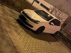 Weiß Gebraucht 2009 VW Golf VI Kleinwagen | 2.500 € (Guter Preis)