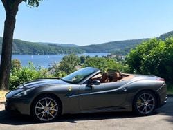 Grau Gebraucht 2012 Ferrari California Cabrio | 104.990 € (Guter Preis)