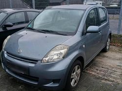 Grau Gebraucht 2008 Daihatsu Sirion Kleinwagen | 1.399 €