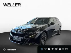 Black sapphire (schwarz) Neu 2025 BMW 520 Comfort Edition Kombi | 74.490 €