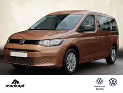 Copper bronze (gold), metallic Gebraucht 2024 VW Caddy Maxi Basis Van / Kleinbus | 33.200 € (Guter Preis)