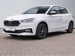 Weiß Gebraucht 2024 Skoda Fabia Style Limousine | 22.970 € (Fairer Preis)