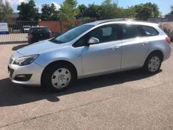 Silber Gebraucht 2015 Opel Astra Kombi | 2.550 € (Fairer Preis)