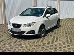 Weiß Gebraucht 2010 Seat Ibiza Limousine | 2.700 € (Guter Preis)