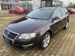 Schwarz Gebraucht 2010 VW Passat Comfortline Kombi | 4.350 € (Teuer)