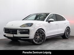 Weiß Gebraucht 2024 Porsche Cayenne SUV | 97.800 € (Guter Preis)