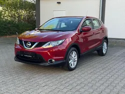 Alizarin crimson Gebraucht 2017 Nissan Qashqai Acenta SUV | 11.490 € (Fairer Preis)