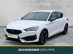 Weiß Gebraucht 2022 Cupra Leon Limousine | 22.690 € (Guter Preis)