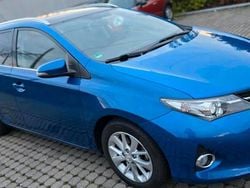 Blau Gebraucht 2014 Toyota Auris Kombi | 10.000 € (Guter Preis)