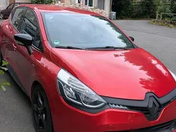 Rot Gebraucht 2016 Renault Clio IV LIMITED Kleinwagen | 6.500 € (Fairer Preis)