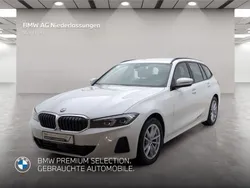 Weiß Gebraucht 2024 BMW 318 Shadowline Kombi | 32.605 € (Guter Preis)
