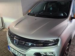 Silber Gebraucht 2022 Dacia Spring Essentiel Kleinwagen | 9.100 € (Fairer Preis)