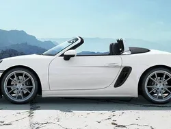 Weiß Gebraucht 2022 Porsche 718 Boxster Cabrio | 64.500 € (Guter Preis)