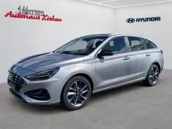 Shimmering silver Gebraucht 2021 Hyundai i30 Edition 30+ Kombi | 19.950 € (Fairer Preis)