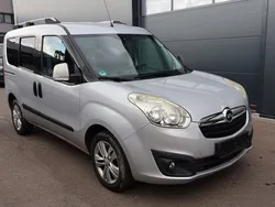 Silber Gebraucht 2014 Opel Combo Edition Van / Kleinbus | 5.950 € (Fairer Preis)
