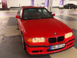 Rot Gebraucht 1996 BMW 323 Coupé | 9.500 € (Guter Preis)