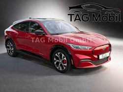 Rot Gebraucht 2021 Ford Mustang Mach-E Premium SUV | 27.989 € (Guter Preis)