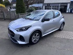 Silber Neu 2025 Mazda 2 Exclusive-Line | 26.100 € (Fairer Preis)