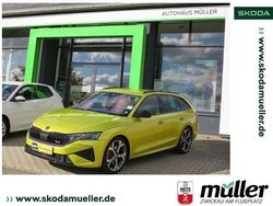 Gold (dragonskin gold metallic) Gebraucht 2025 Skoda Octavia RS Kombi | 41.590 € (Etwas zu teuer)