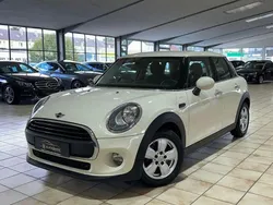 Weiß Gebraucht 2017 Mini ONE Pepper Kleinwagen | 12.490 € (Fairer Preis)