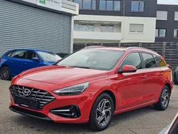 Rot Gebraucht 2024 Hyundai i30 Kombi | 18.950 € (Guter Preis)