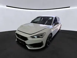 Weiß Gebraucht 2022 Cupra Leon VZ Limousine | 25.830 € (Fairer Preis)
